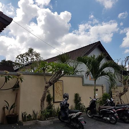 Nyoman Guesthouse Canggu Εξωτερικό φωτογραφία