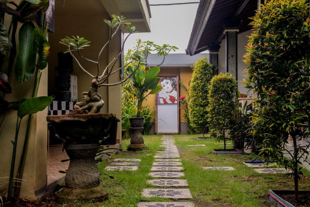 Nyoman Guesthouse Canggu Εξωτερικό φωτογραφία