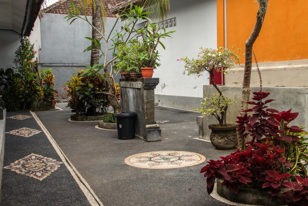 Nyoman Guesthouse Canggu Εξωτερικό φωτογραφία